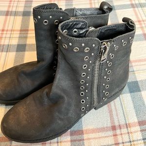 Lucky Brand size 9.5 Hannie boots